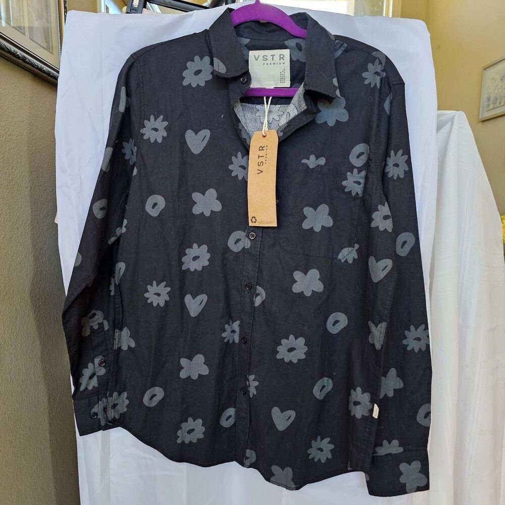 ?? Unbranded Men's Black Shirt